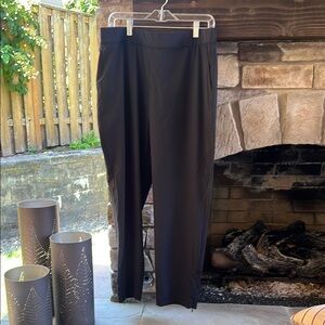 Tommy Bahama Black Activewear XL Black Like New